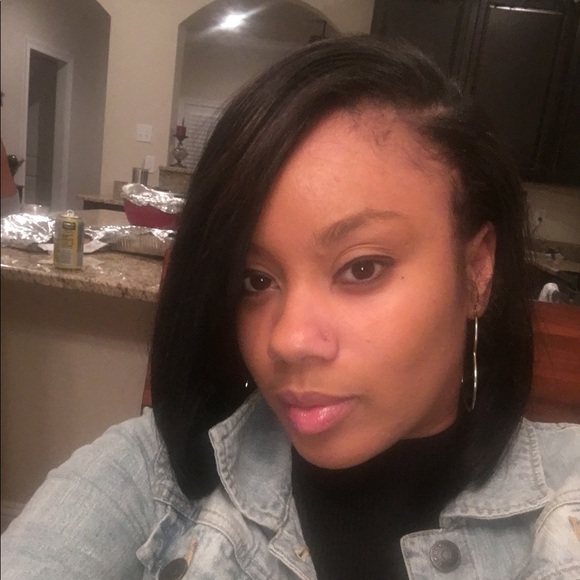 Meet your Posher, Shakesha - Picture 1 of 1